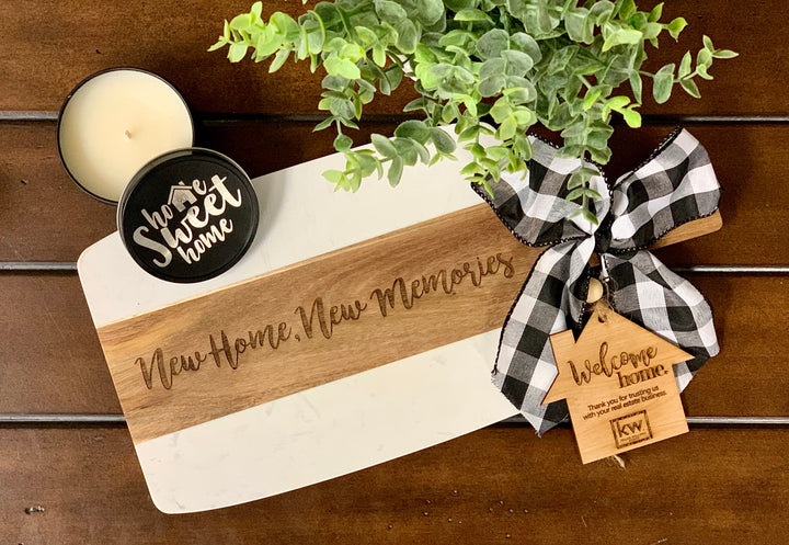 Serving Board - Marble & Acacia - Personalized & Engraved with Monograms, Last Names or Logo